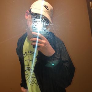 Meet your Posher, Zye